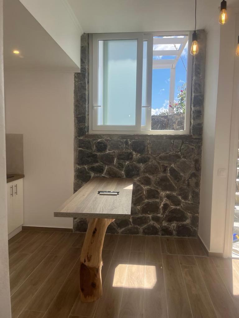Milesian Suites Adamantas Room photo