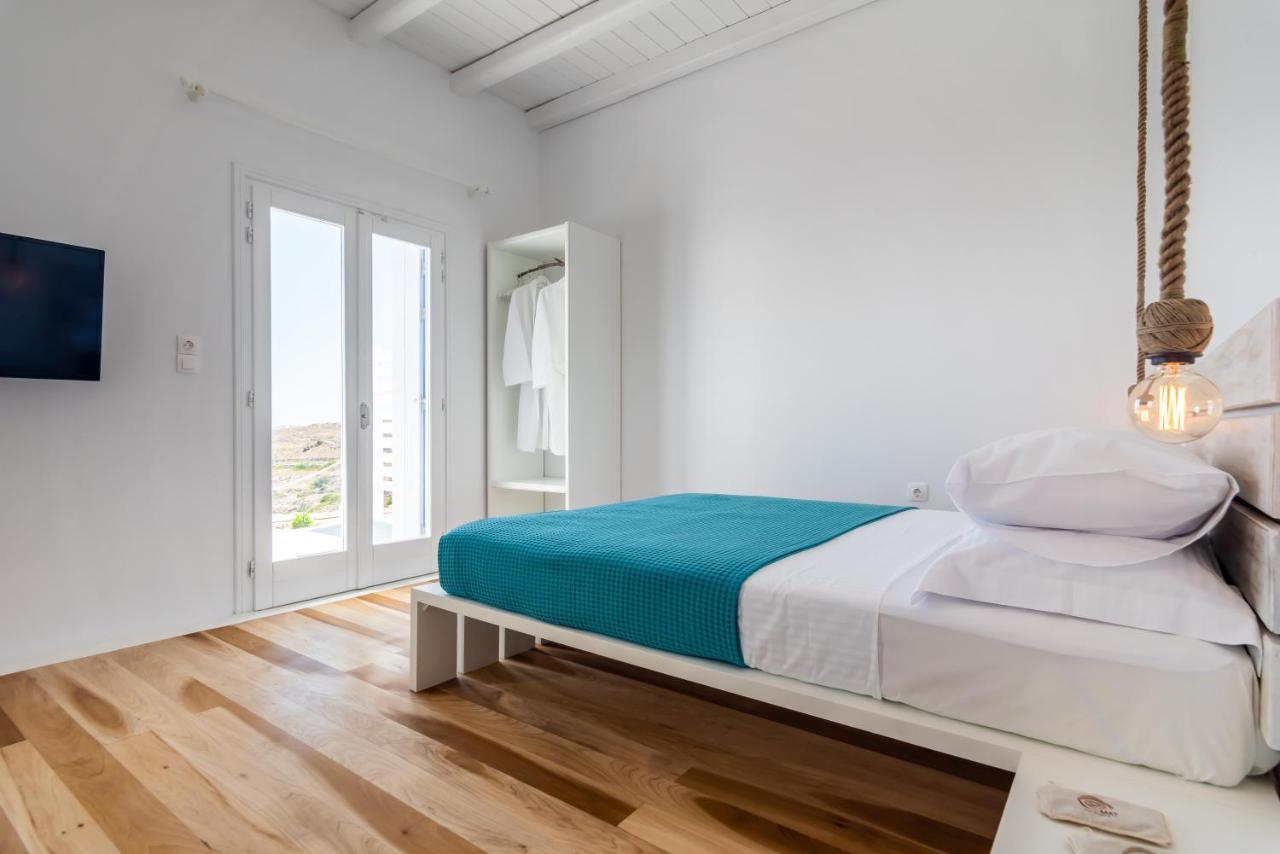 Milesian Suites Adamantas Exterior photo